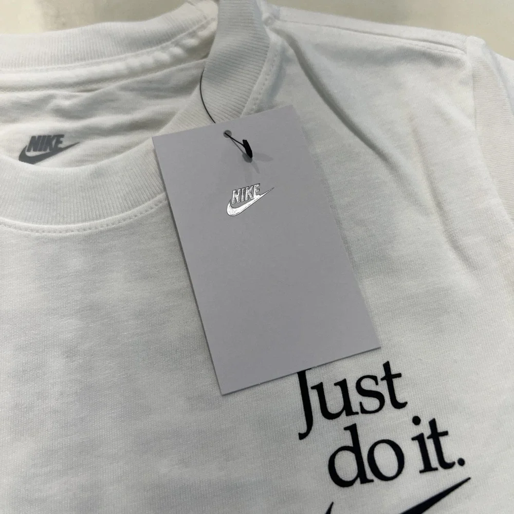 Nike Kids Just Do It T-shirt White Size Medium Back Print‎ Nike Exclusive Promo